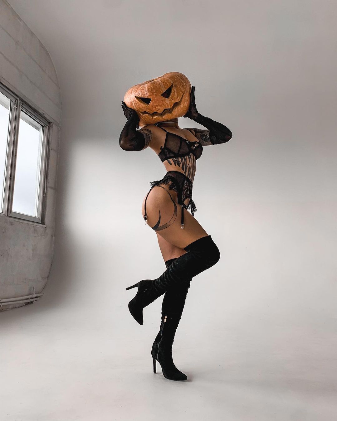 APLERA - See Through Ruffle Garter Halloween Costume